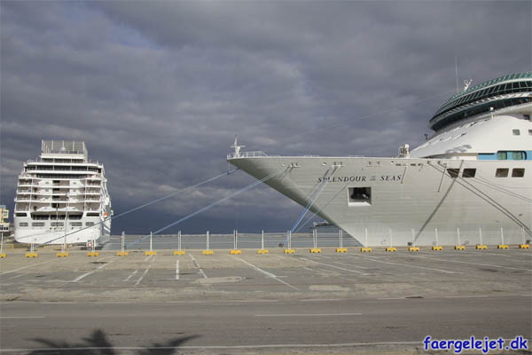 Splendour of the Seas og MSC Armonia